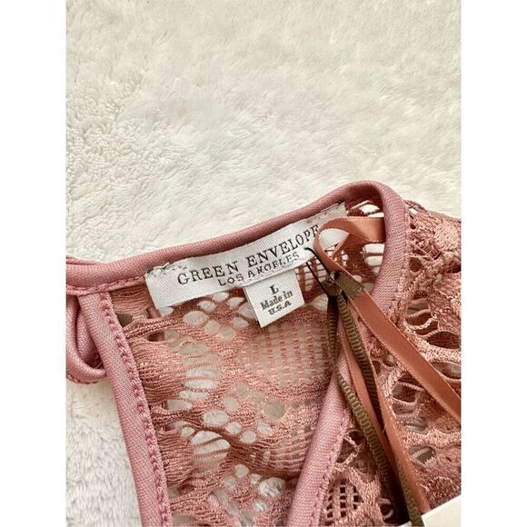 Green Envelope NWT dusty rose crochet bell sleeve open tie back swim coverup - Picture 3 of 6